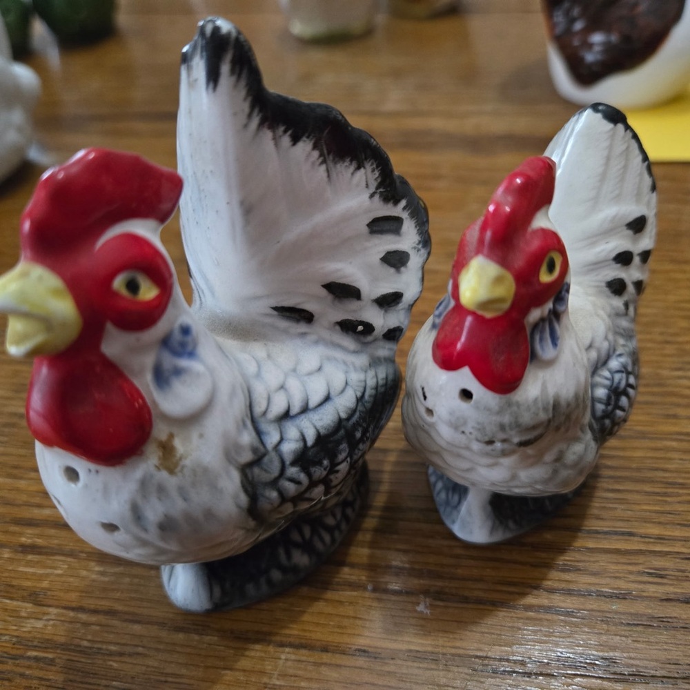 Ceramic Rooster Salt and Pepper Shakers - Red and White